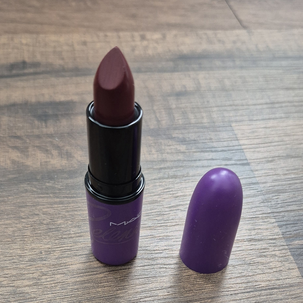 MAC Cosmetics X Selena Lipstick Dreaming Of You